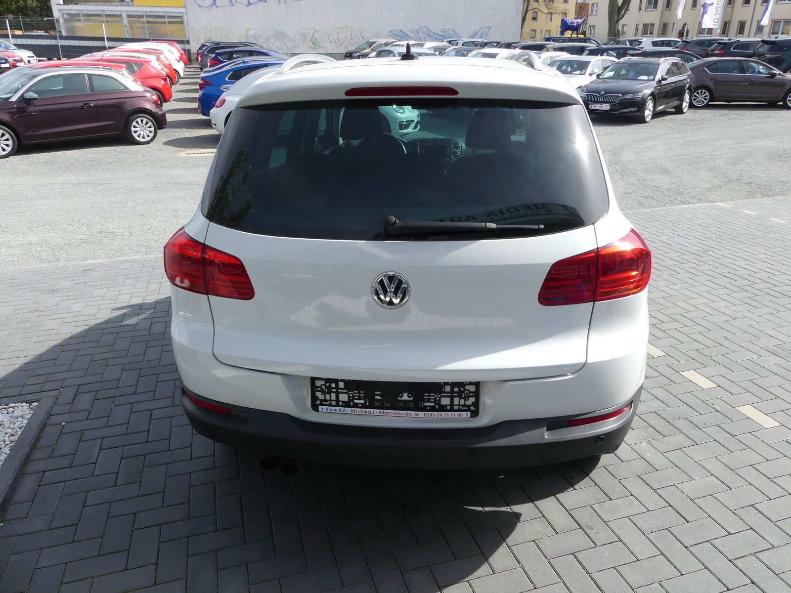 Fahrzeugabbildung Volkswagen Tiguan Sport & Style BMT