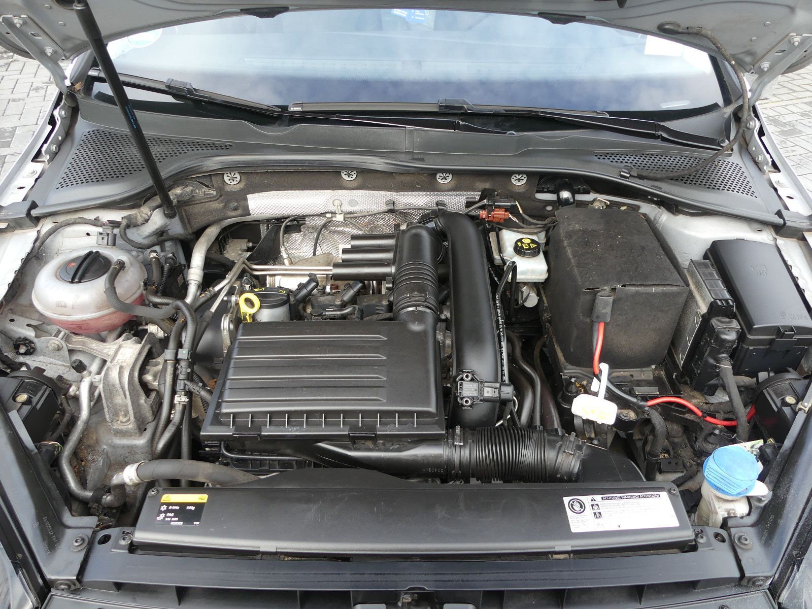 Fahrzeugabbildung Volkswagen Golf VII Lim. Comfortline BMT, 1,4