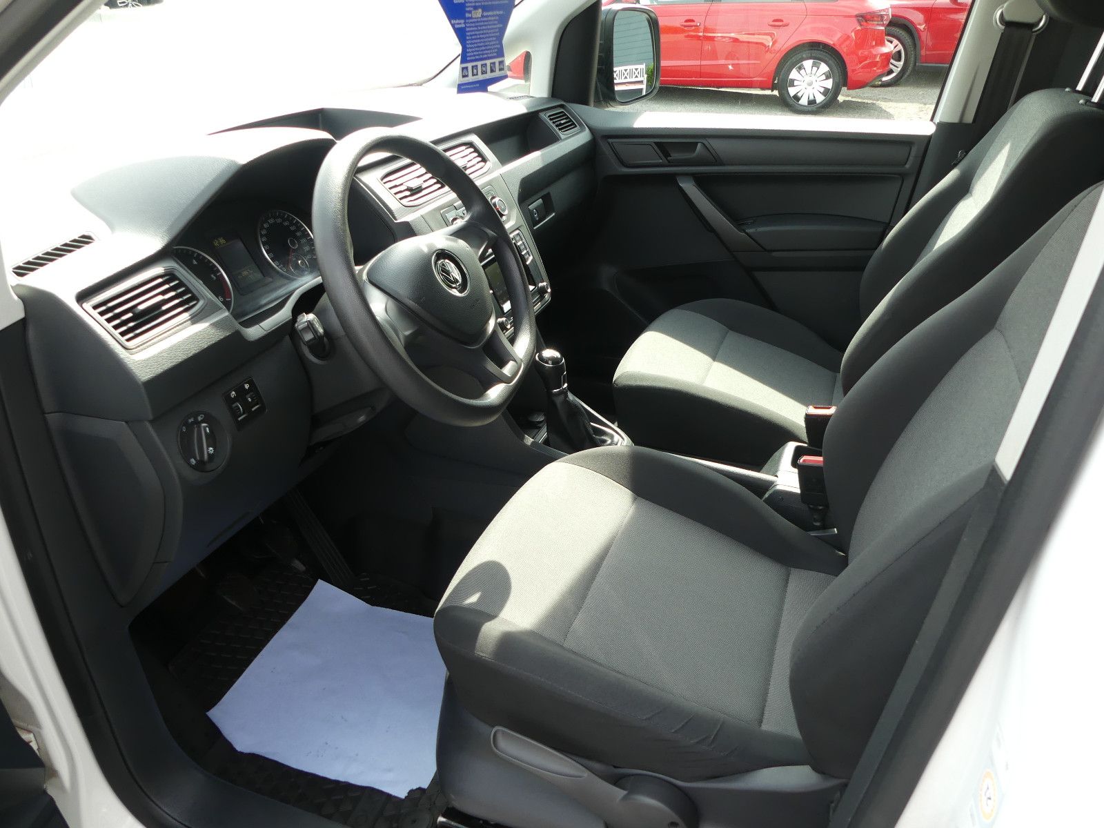 Fahrzeugabbildung Volkswagen Caddy Nfz Kasten BMT, Klima.2.0